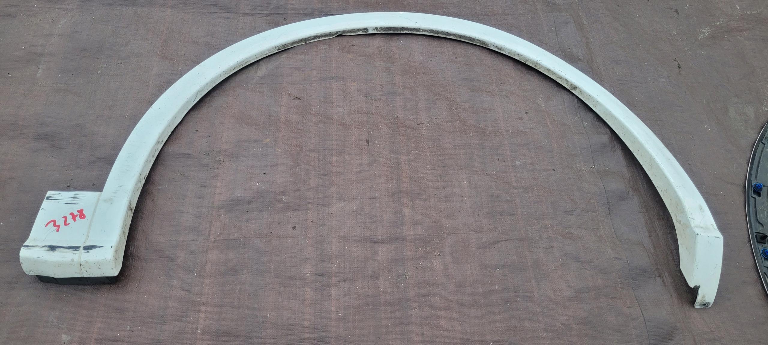 80A853718F mih8 - AUDI Q5 II S-LINE крило передня права