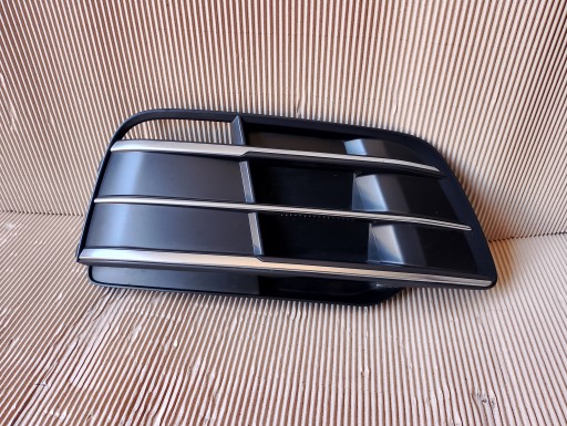 80A807646B - Audi q5 sq5 ii s-line решітка радіатора переднього бампера правая передня 80a807246b оригінал