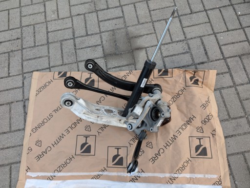 Audi q5 задня ліва підвіска 80a505459b