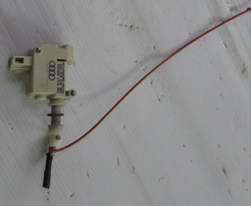 AUDI Q7 3.0 TDI привід сальто палива 4L0810773