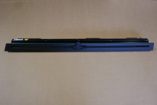 AUDI Q7 4M шторка двери задняя правая 4M0861334B