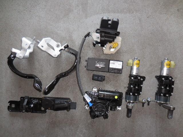 AUDI Q7 4M электрический клапан