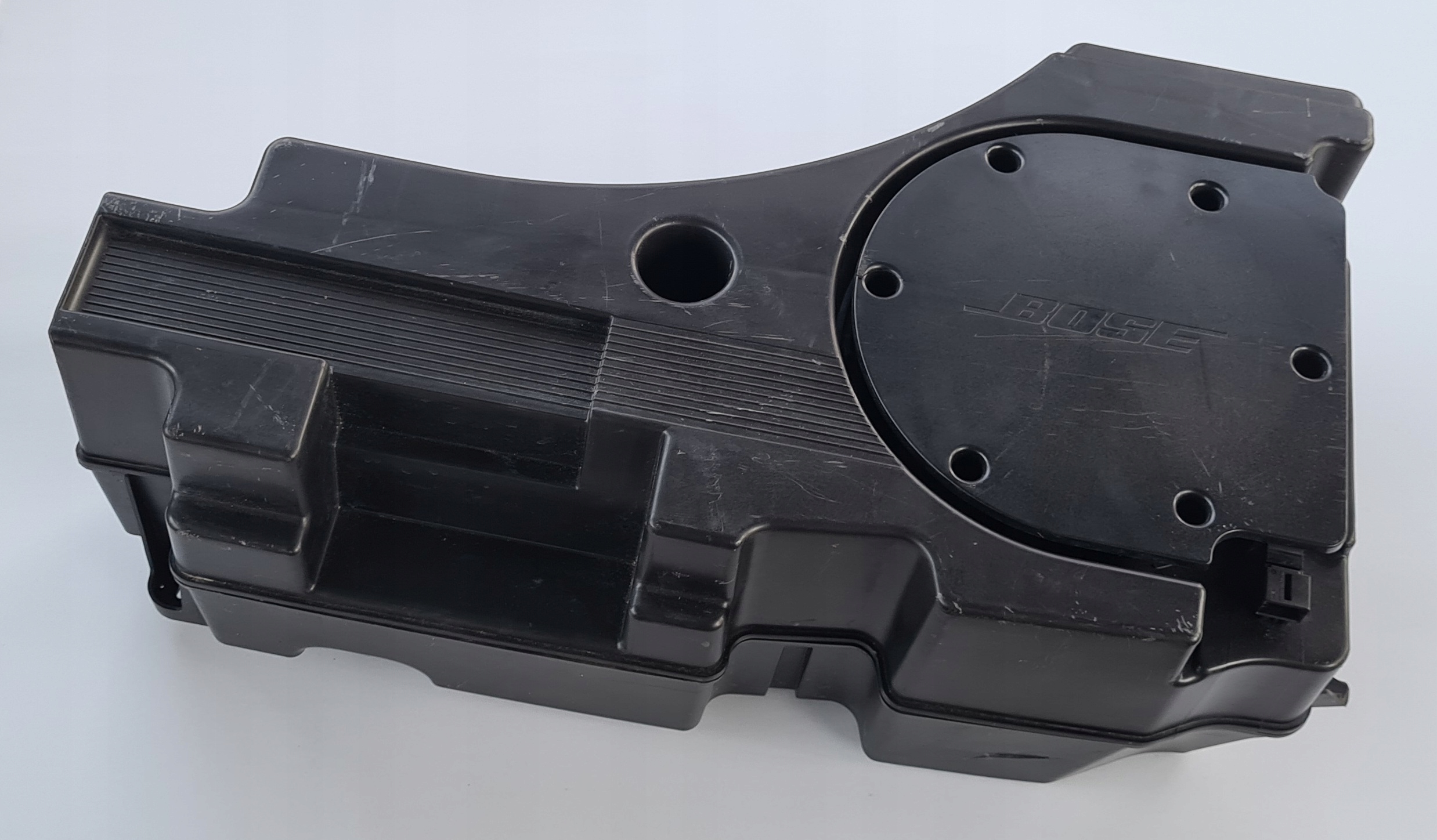 Audi Q7 сабвуфер BOSE 4M0035621A