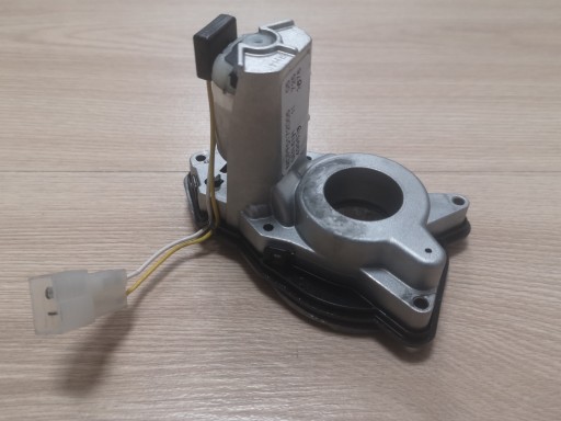 AUDI Q8 4M8 МОТОР СКЛАДАННЯ ПРАВОГО ДЗЕРКАЛА OE