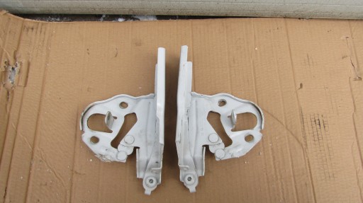 4M8823301B 4M8823302B - ПЕТЛІ КАПОТА AUDI Q8 LS9R РЕКОМЕНДУЮ @@