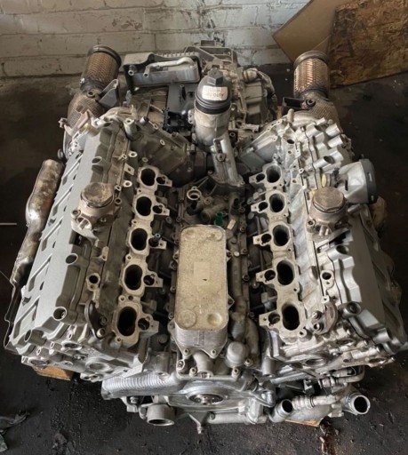 AUDI R8 двигатель 4S 5.2 V10 LIFT CSPA Huracan MOTOR