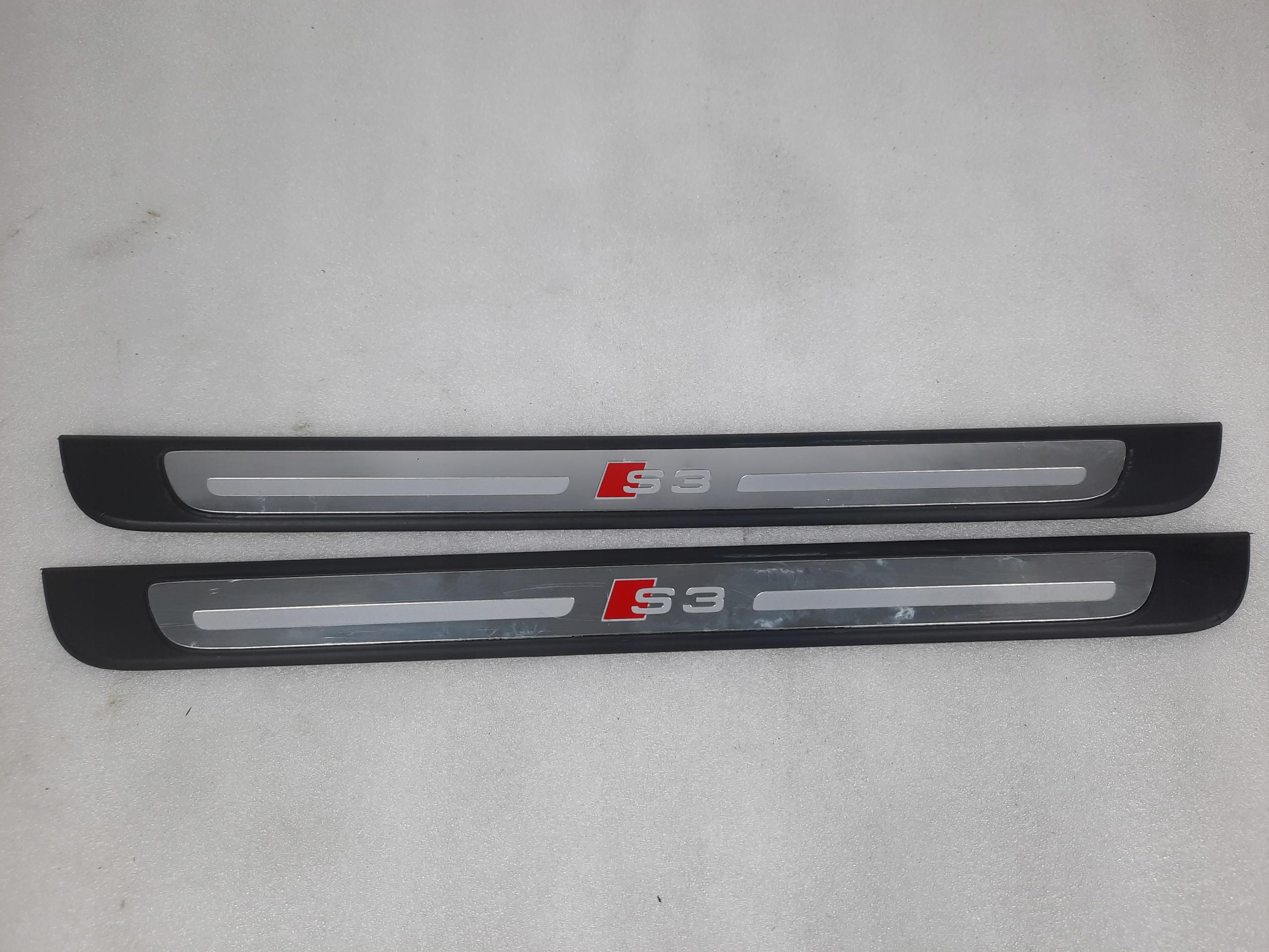 8V4853491D - AUDI S3 8V накладки на пороги S LINE