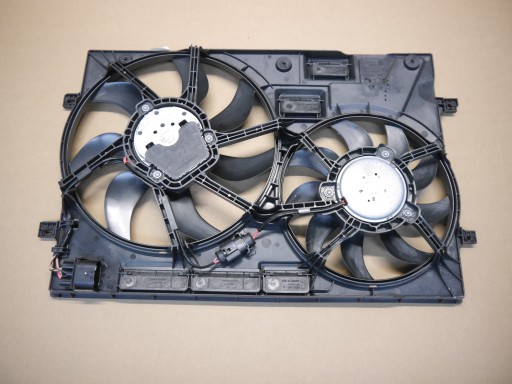 5Q0959455AM - AUDI S3 A3 8V радиатор охлаждения 5Q0959455AH