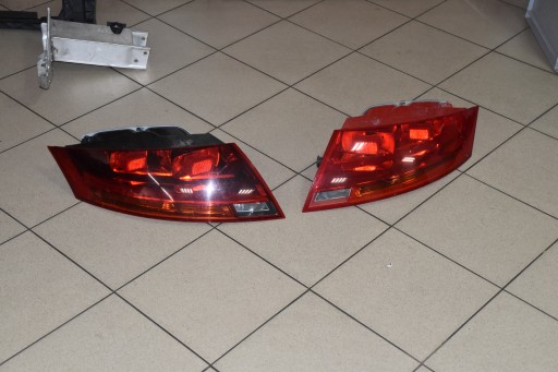 8J0945095C - Audi TT 8J0 Lamp Right Train 8J0945096B