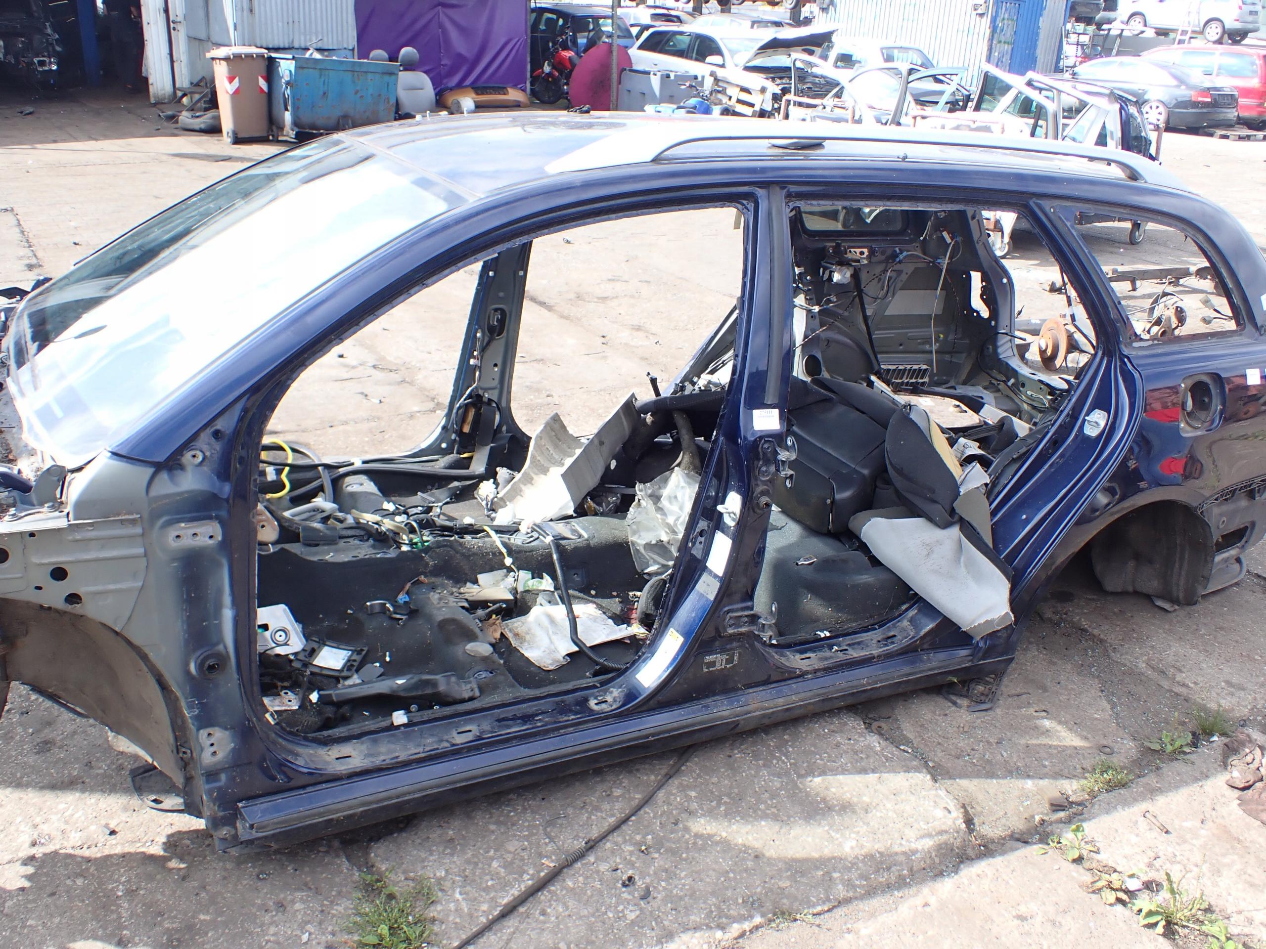 AVENSIS II T25 Універсал обшивка порога ліва стійка