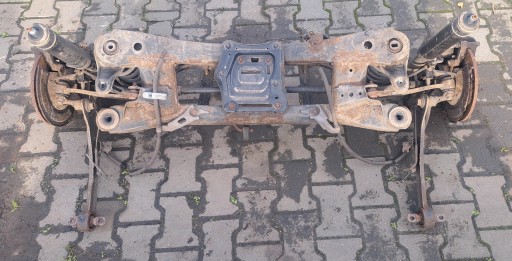 2.0 D4D - Avensis iii t27 lift t29 універсал 15- підвіска задні кулаки зад комплект