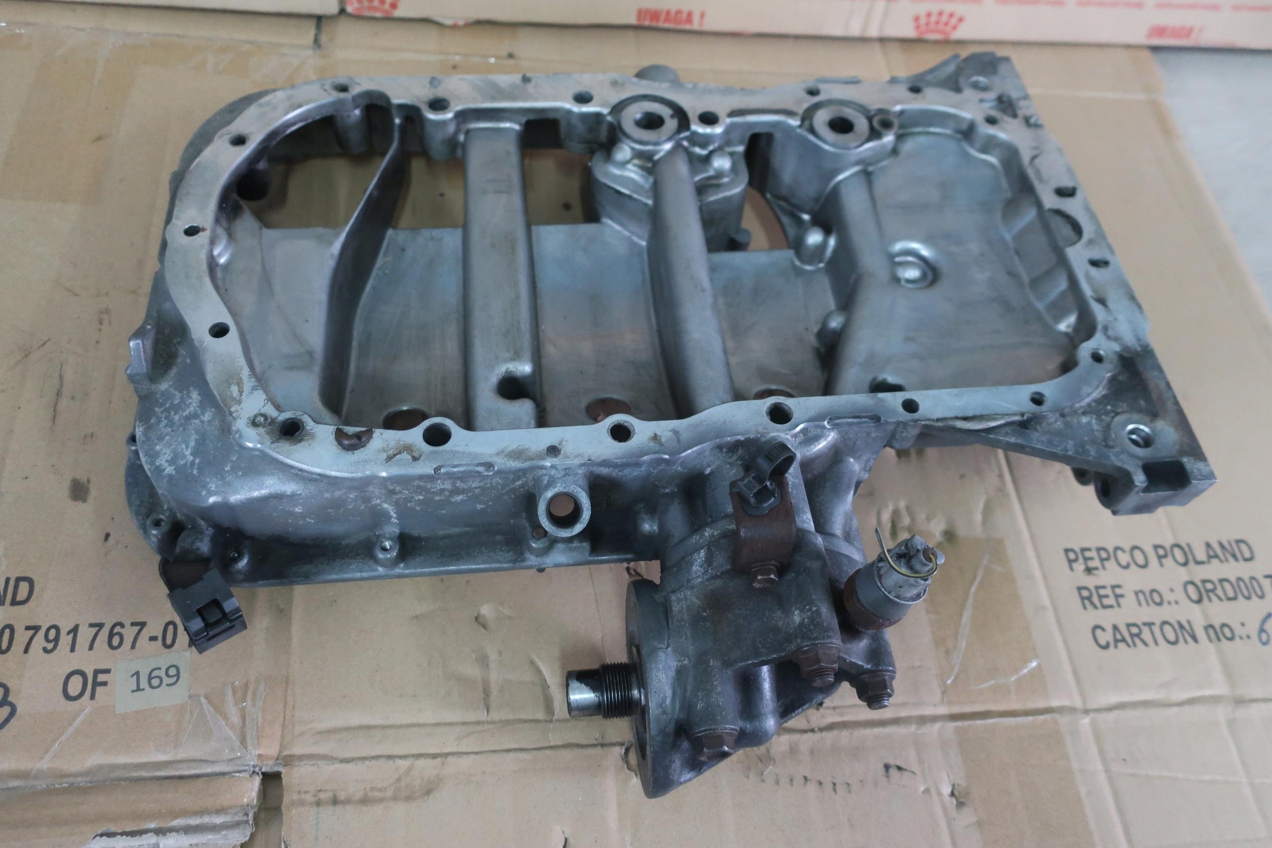 Avensis T25 2.0 D4D 116km основа масляного піддону