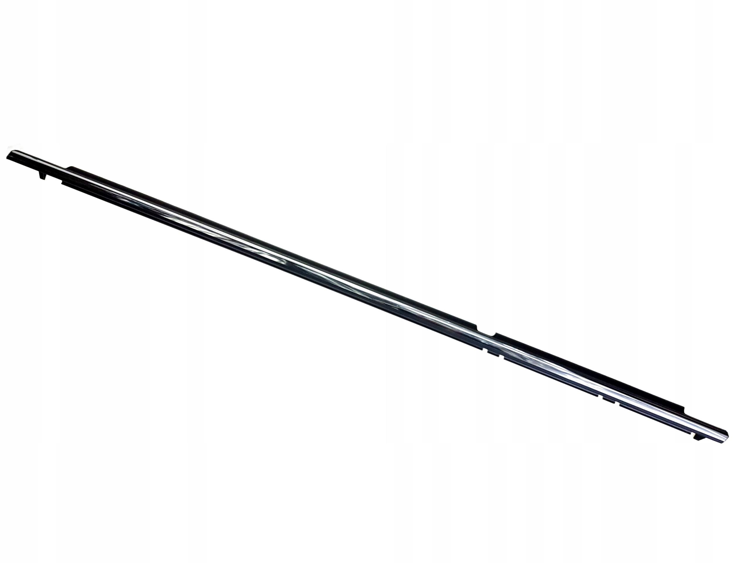 A75722-05030 - AVENSIS T27 08-18 скребок підвіконня скло двері L