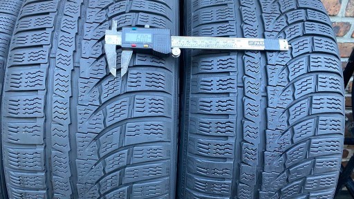 AZ.8344 215/50R18 Nokian WR A4 2 шт.