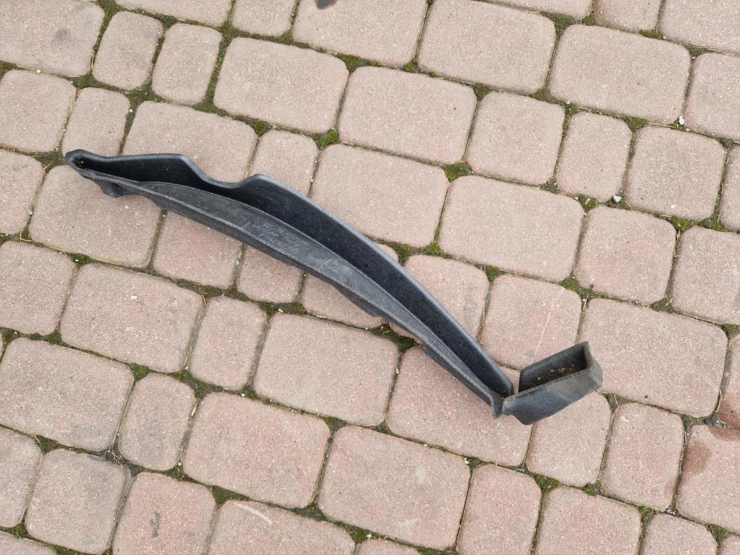 Поглотитель крыла левый Opel Insignia B 39114017