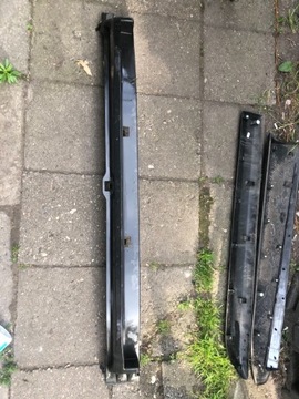 Передній амортизатор Toyota Land Cruiser 52618-60010