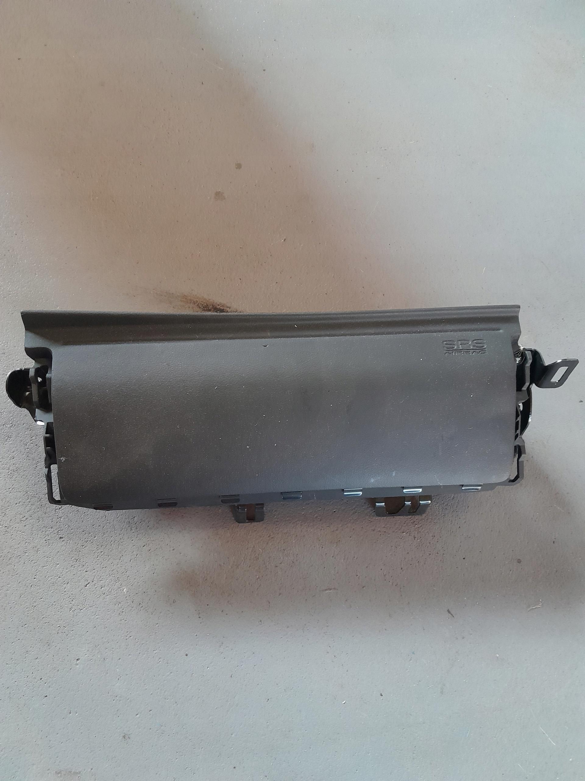 69666 - Подушка безпеки колінна права передня Odyssey 2017+ - >