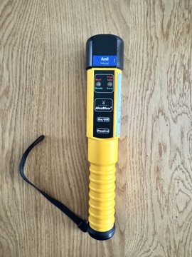 AlcoBlow в ідеальному стані, калібрується кожні 6 місяців