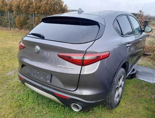 Alfa Romeo Stelvio 19 / 20R повний задній дах