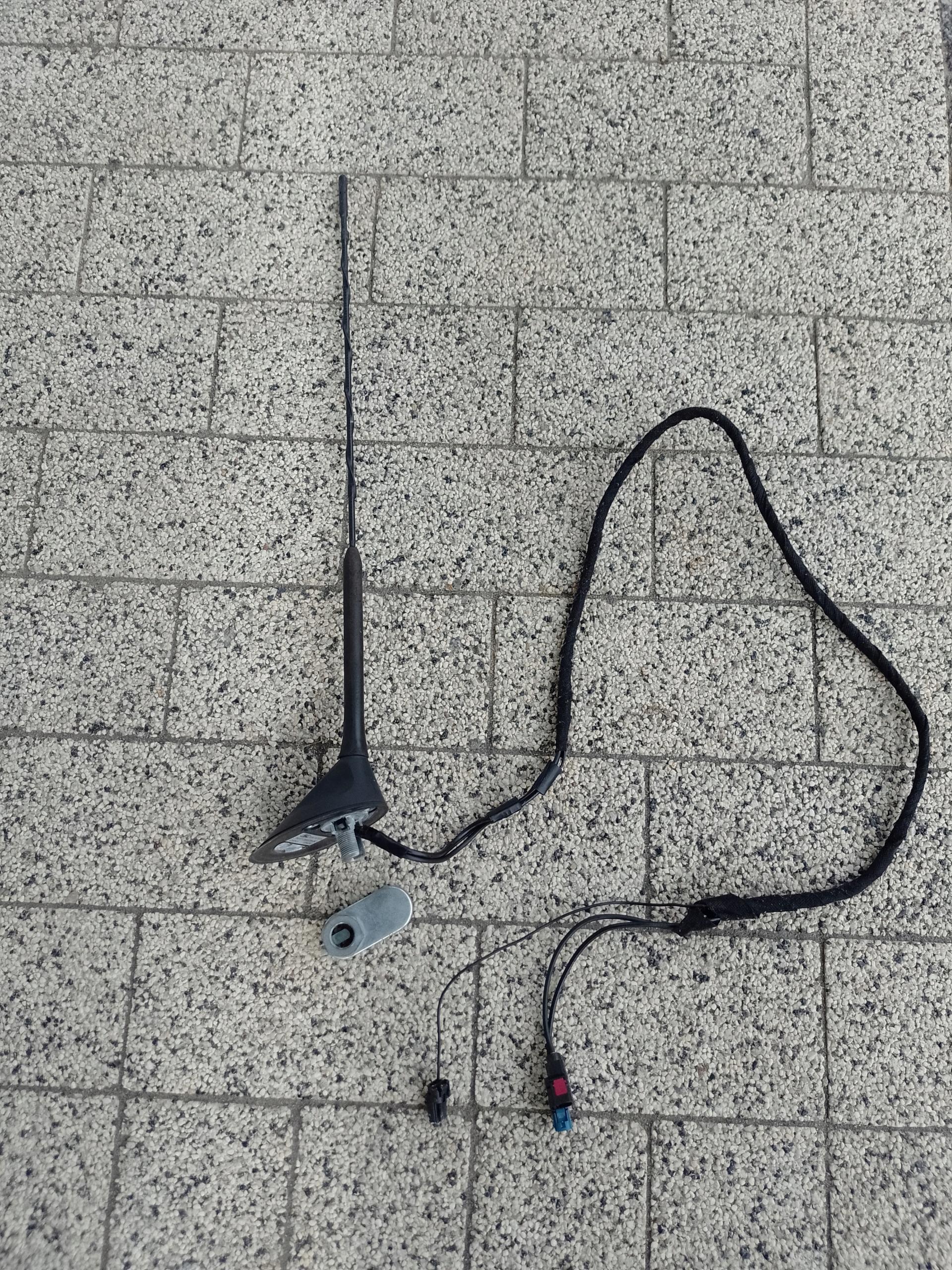 GPS антенна C-Max Mk1 lift 7m5t-18a878-BC