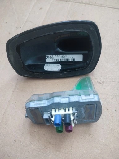 Антенна на крыше «Акулий плавник» GPS A2128201675 A2128270228 W218 CLS Mercedes