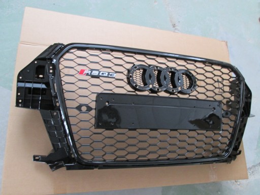Муляж решітки Audi Q3 8U 2011-2015 до рестайлінгу RSQ3 Black style