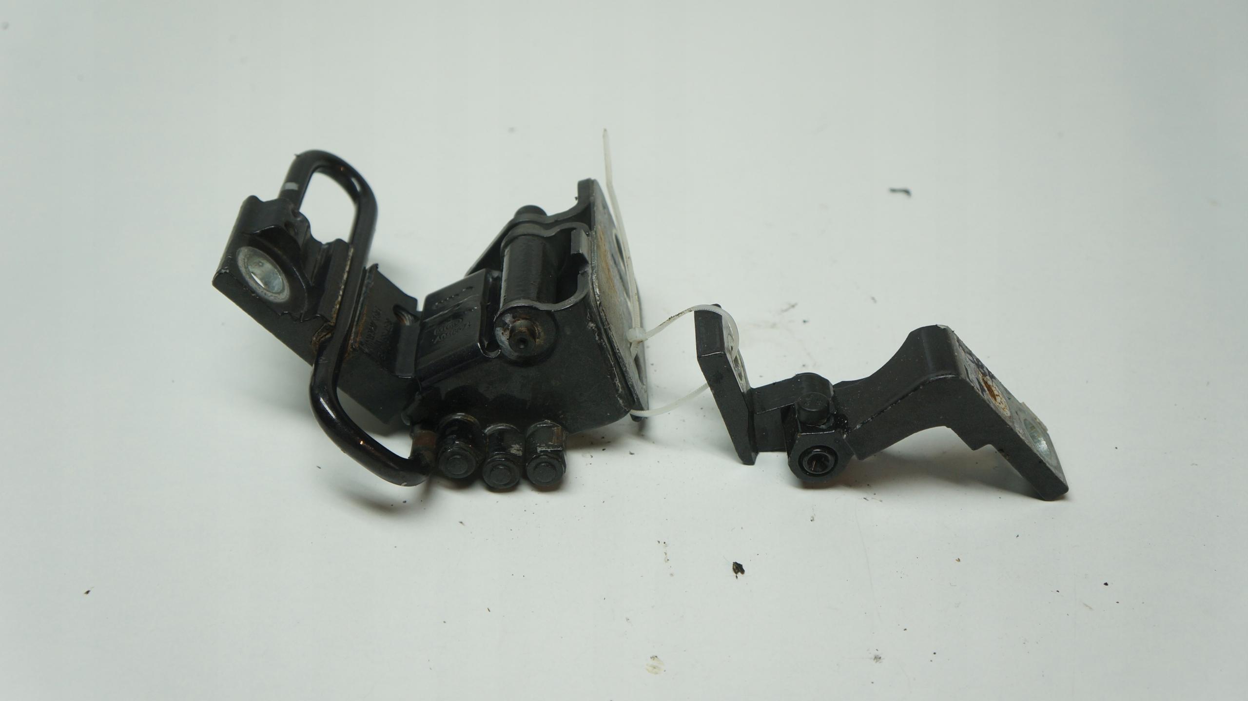 Audi A3 8P петля петли двери левый передний 5D