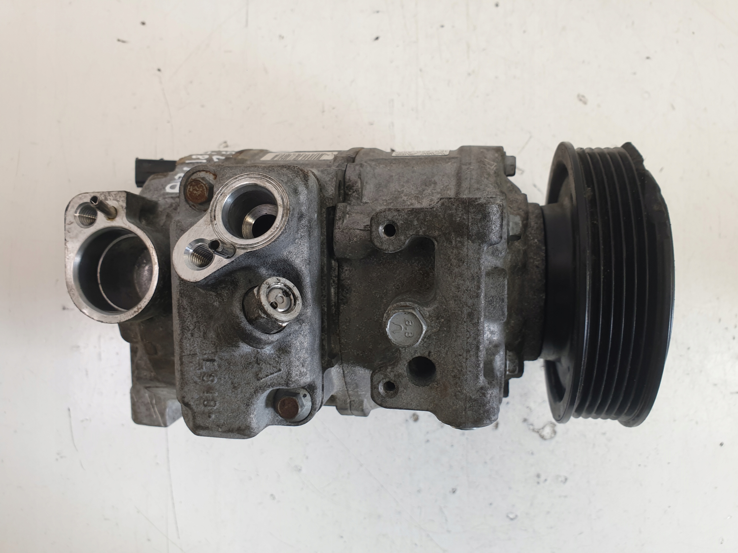 Audi A3 II 8P 1.6 8V компресор кондиціонера