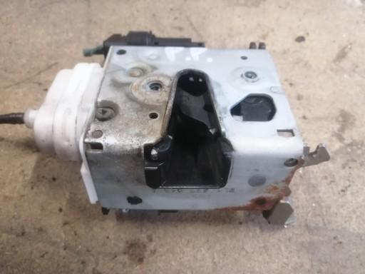 8L18370115A - Audi A3 замок передній лівий 8L 8L1837015A