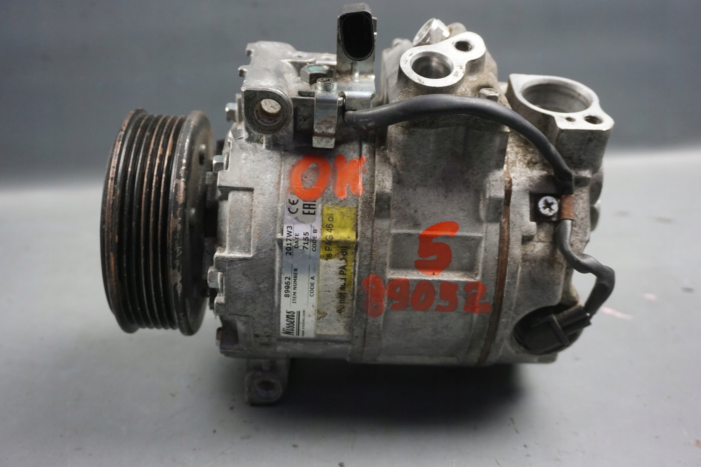 8E0260805AG 8E0260805AT - Audi A4 B6 B7 компрессор кондиционера 1.9 TDI 1.8 T