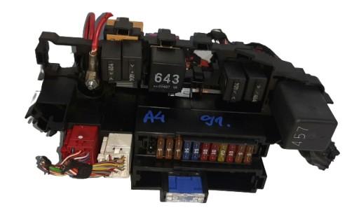 3 - Коробка запобіжників audi a4 b8 8k9 2.0 tdi