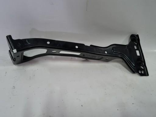 8W0821135C - Audi A4 B9 8w0 лівий кронштейн крила