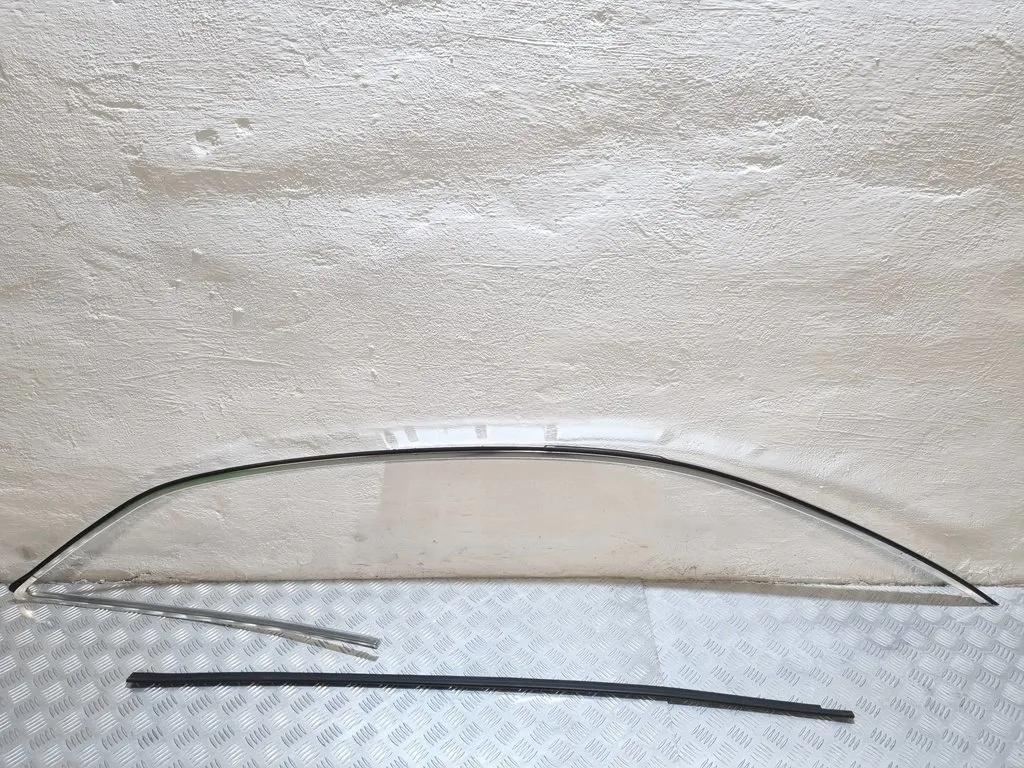 8T0854544E - Audi A5 8T 8F 2008 після правої Сумки, чохли