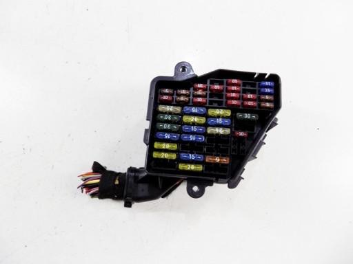 Audi A6 C5 98r 2.4 V6 блок предохранителей