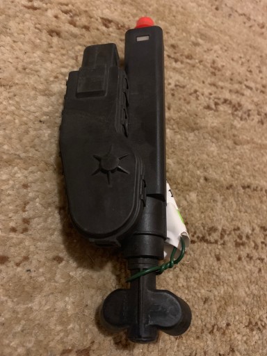 Audi A8 2003 шайба лампы оригинал