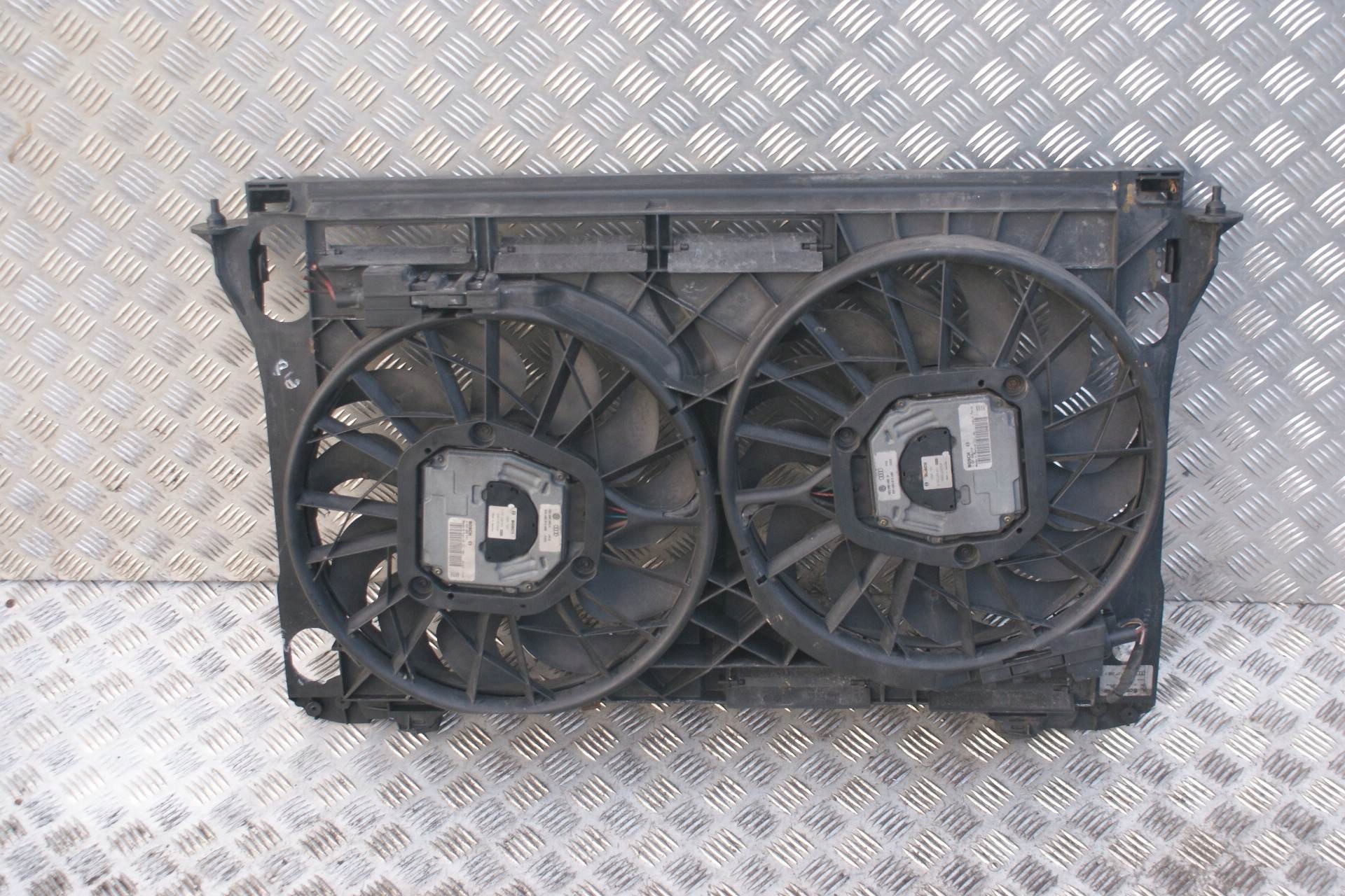 Audi A8 D3 4.2 вентилятори радіатора 4e0121205f