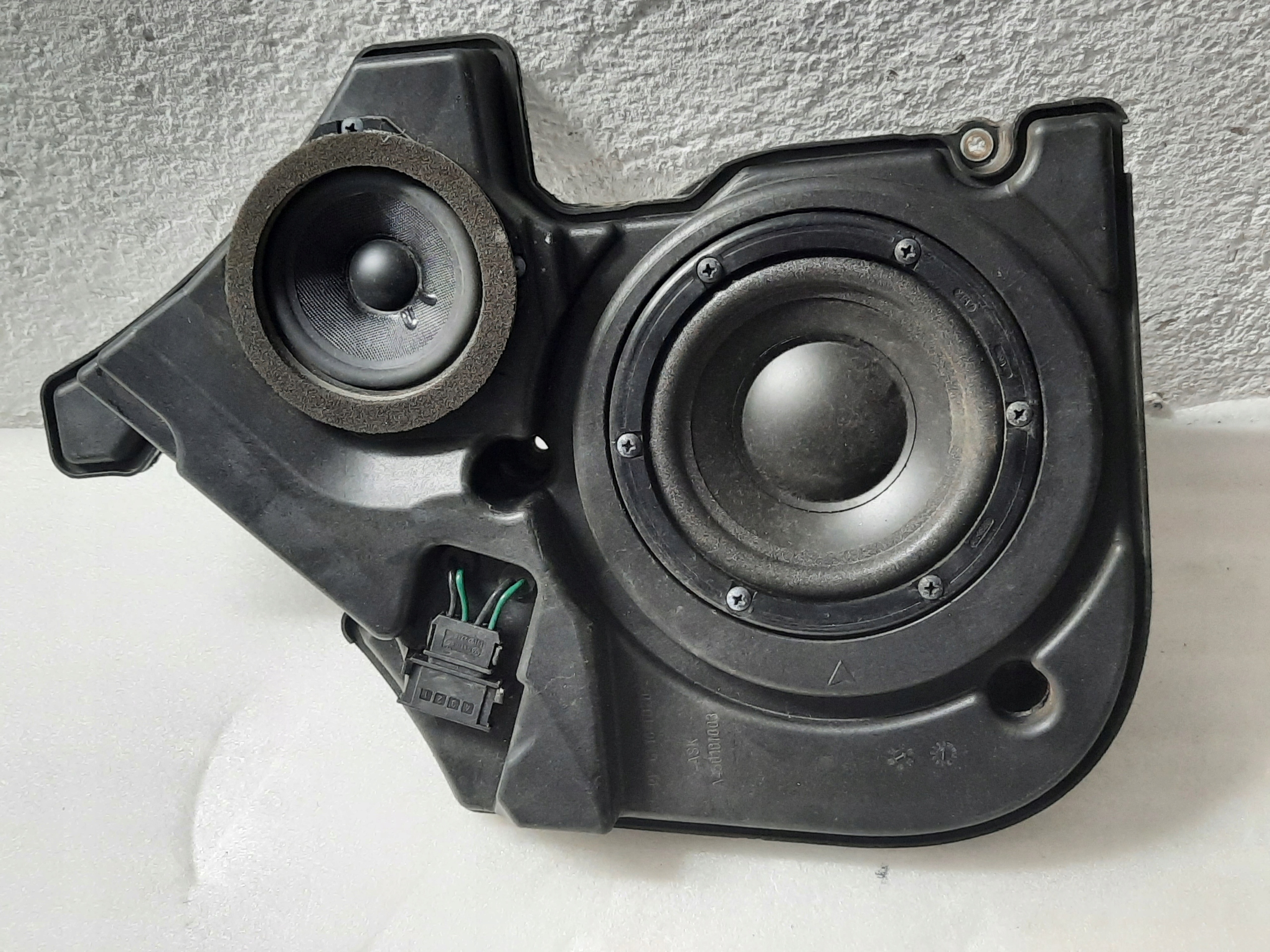 4E0035382 - Audi A8 D3 динамик правая передняя дверь BANG OLUFSEN