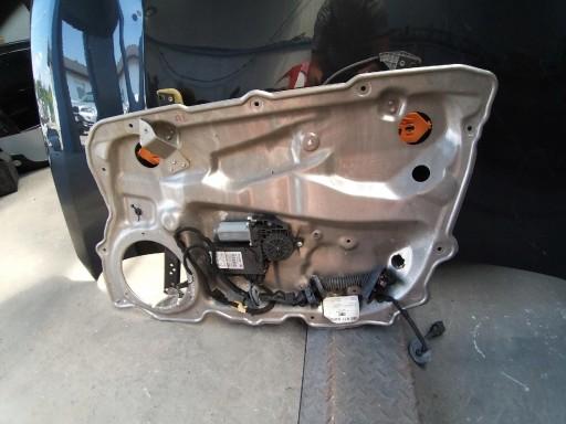 5238538 - Audi A8 D3-стеклоподъемник передний правый 4E0