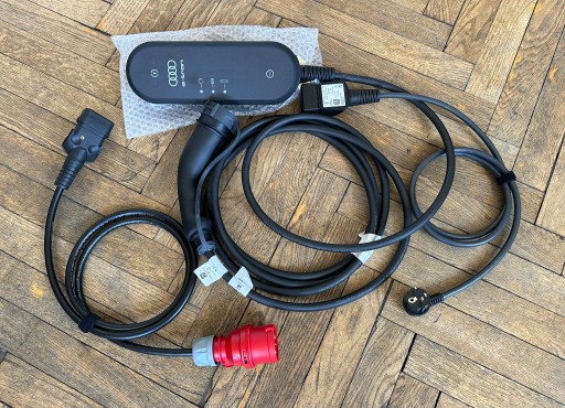 8V4971675APoemvw - Новое зарядное устройство для audi e-tron 7,2 квт, сумка для шнура питания (в сборе)