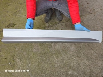 Накладка на двері Audi OE 80A853960A