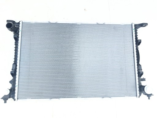Audi OE 8K0 121 251 H Радиатор системы охлаждения двигателя