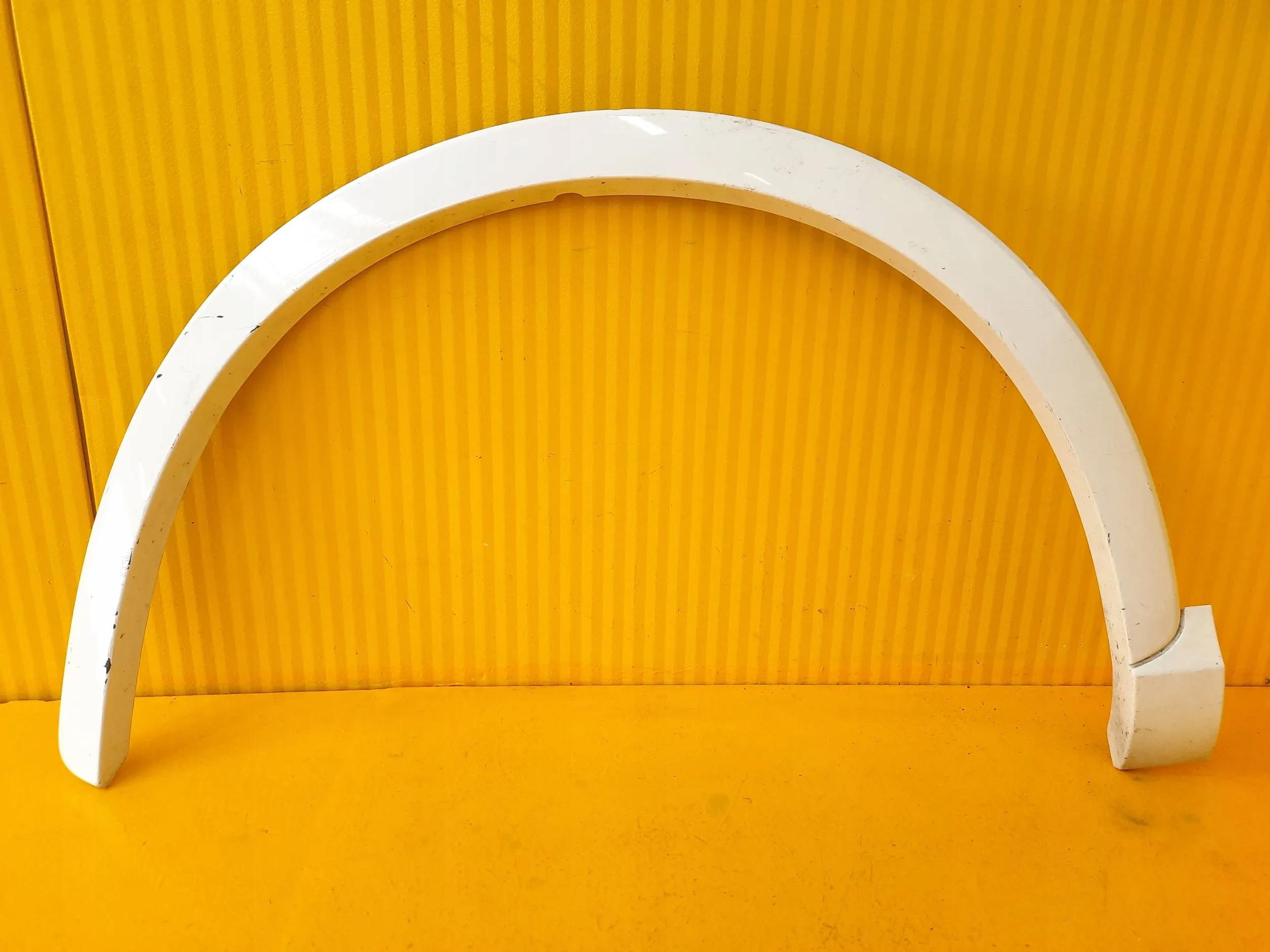 Audi Q3 8U брызговик передний левый 8u0853717a