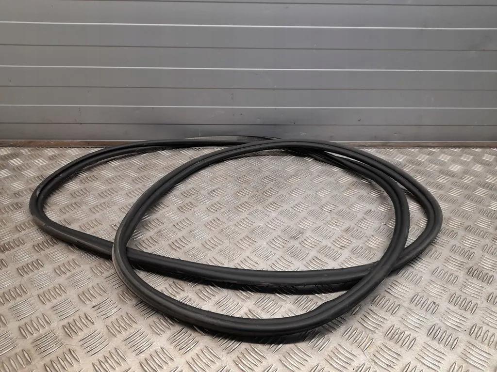 83A827705 - Audi Q3 F3 2020 Задні Прокладки