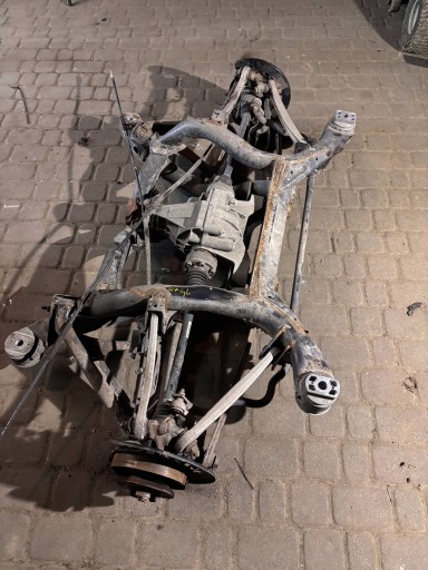 YQP1146, YQP1146 - Audi q7 4l 2009 балка заднього моста 3.0 tdi комплект