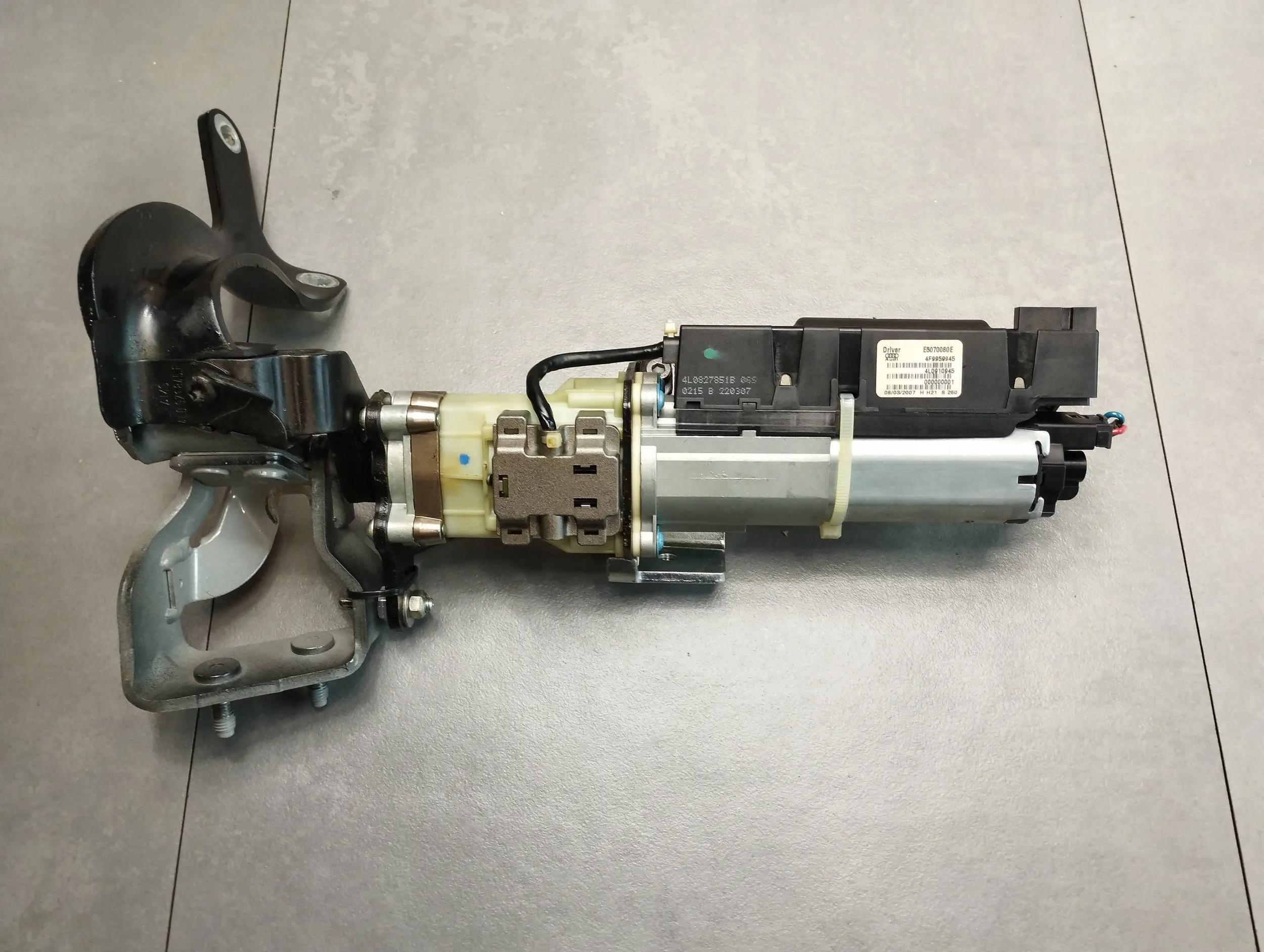 Audi Q7 4l електричний привід заслінки 4L0827851B