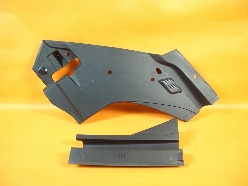 4m0805286a 4m0805700a - Audi Q7 4M верхняя крышка брызговика П