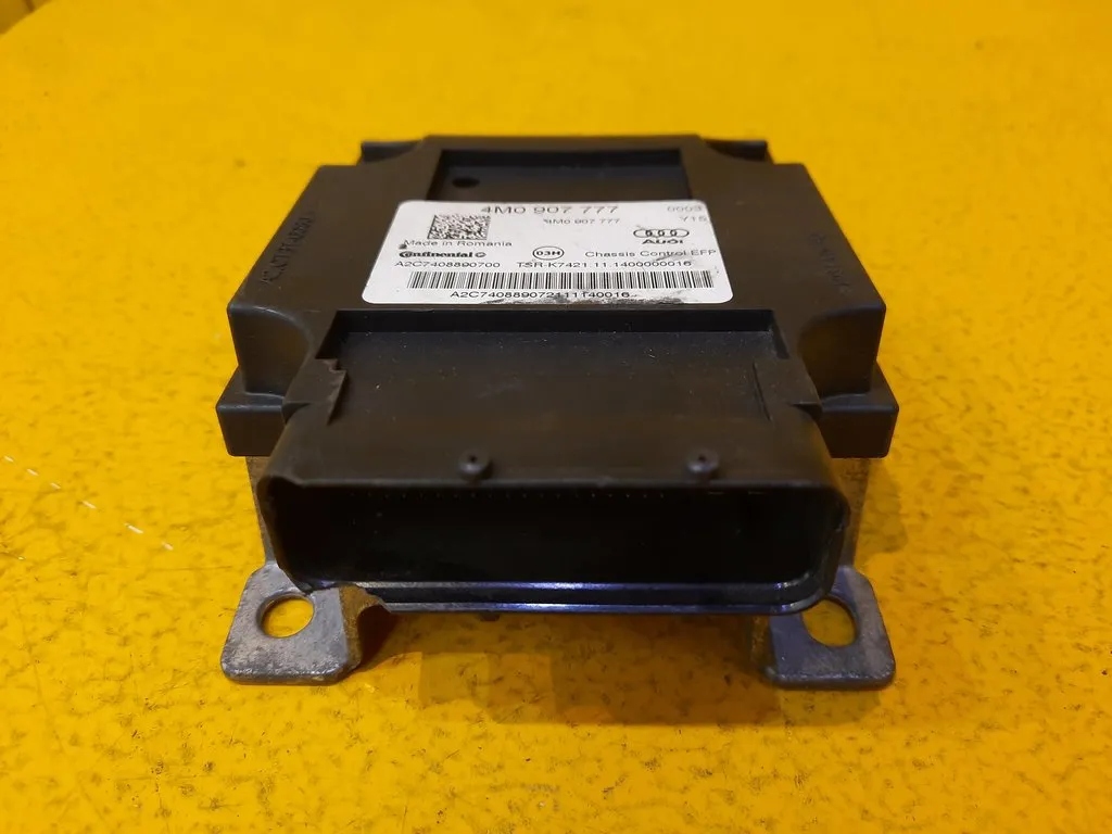 Audi Q7 4m драйвер модуль EFP 4M0907777