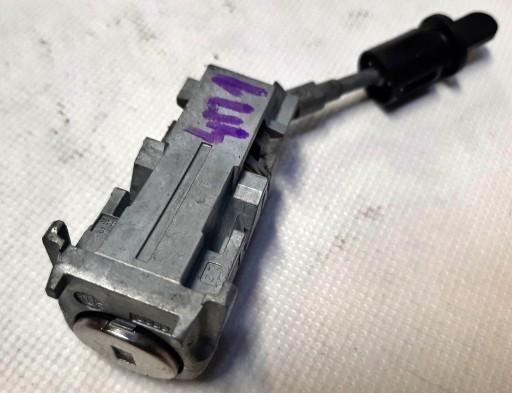 Audi Q7 4m дверний замок вставка 4m1837167a