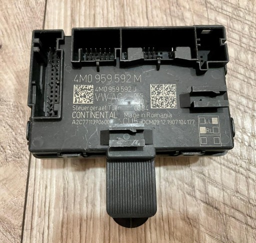 4M0959592M 4M0959592J - Audi Q7 II 4M 2016-2019 Q8 E-tron GE модуль керування дверима правий передній