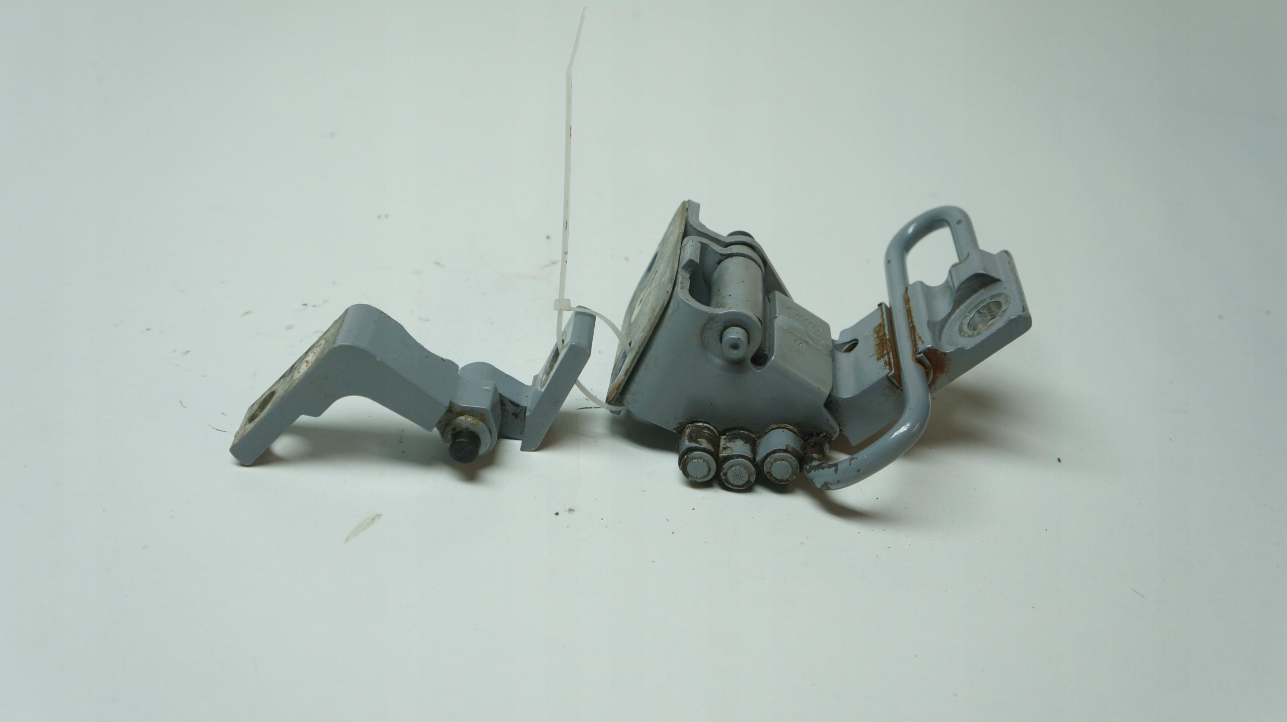 Audi TT 8N петля дверные петли правая передняя